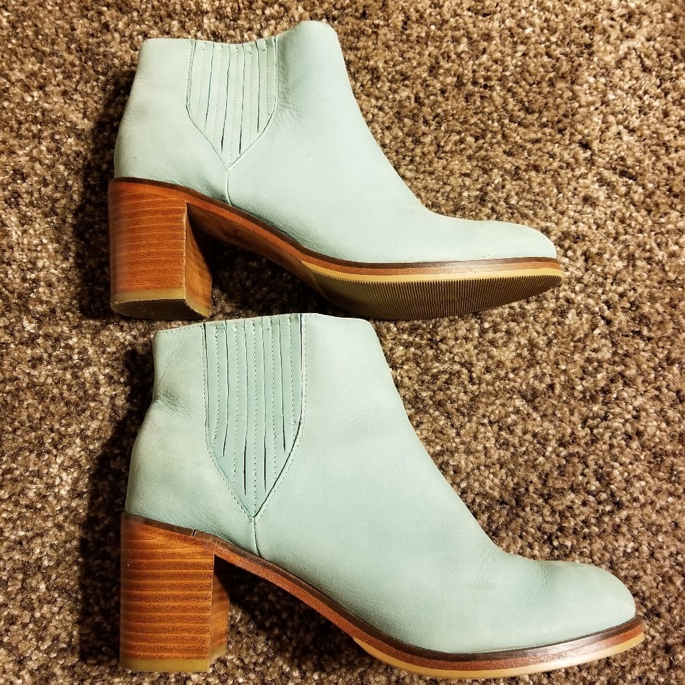 Wolverine by Samantha Pleet blue size 6 boots